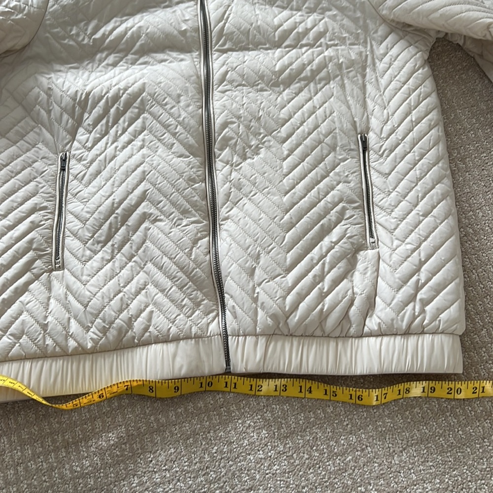 Spring-summer  light jacket. - Picture 9 of 10
